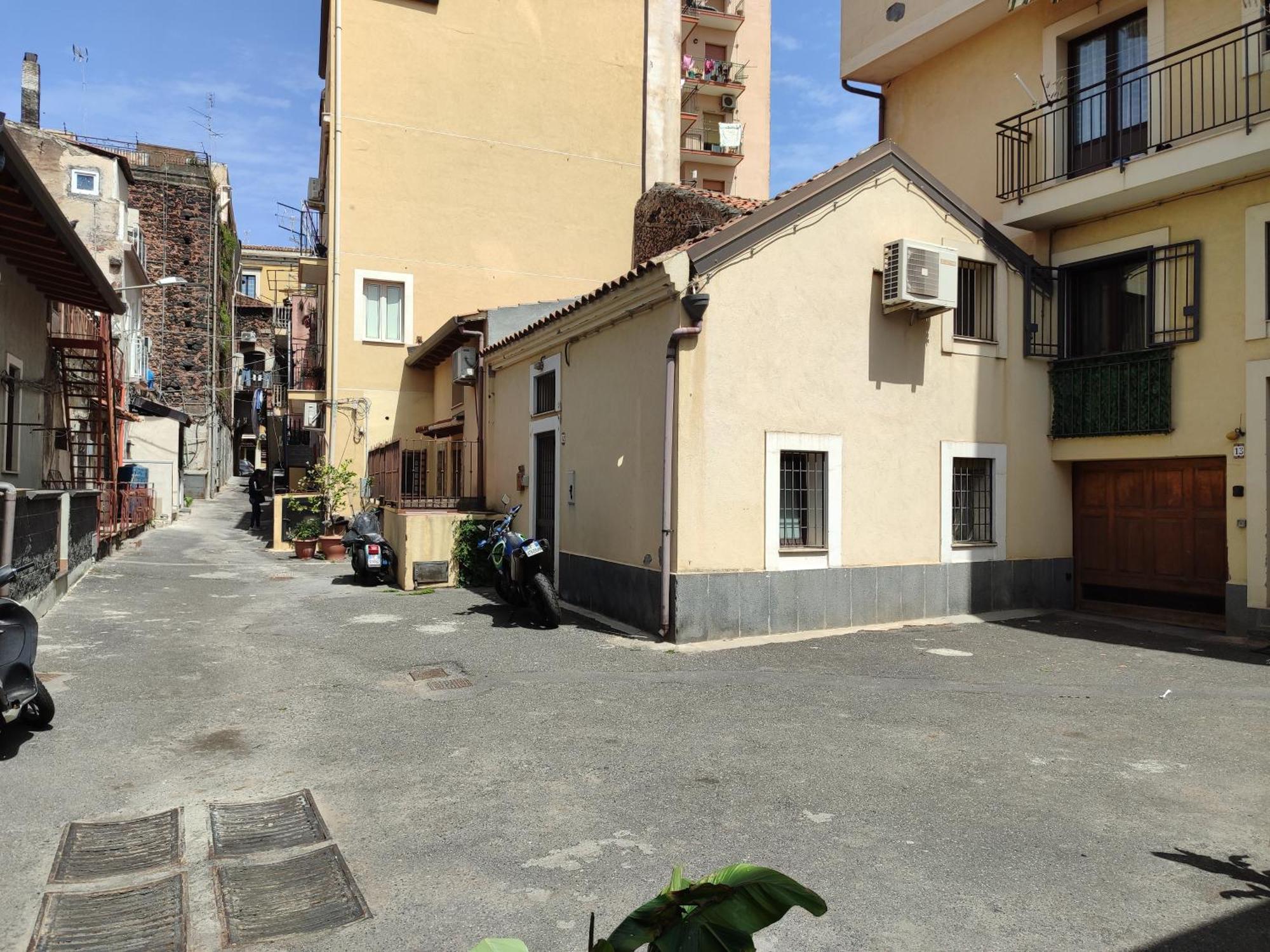 Le Case Del Cortile Κατάνια Εξωτερικό φωτογραφία