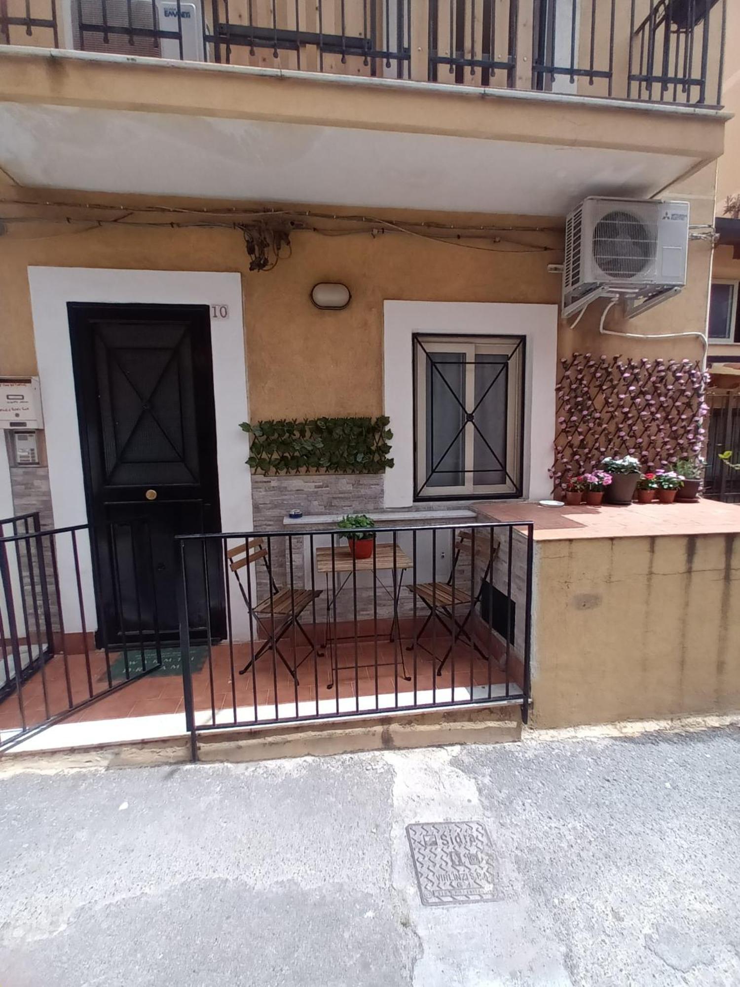 Le Case Del Cortile Κατάνια Εξωτερικό φωτογραφία